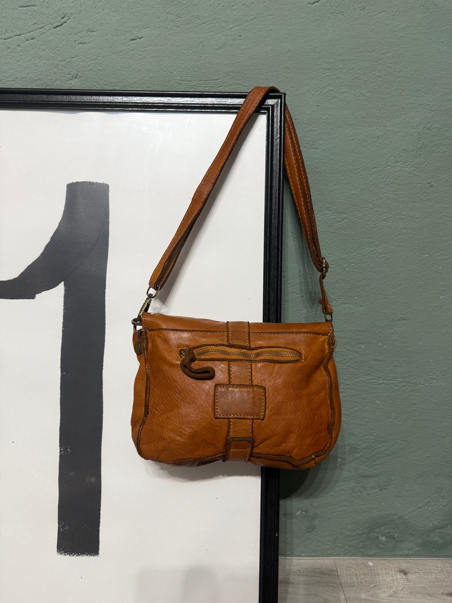 Pochette cuoio in pelle con tracolla