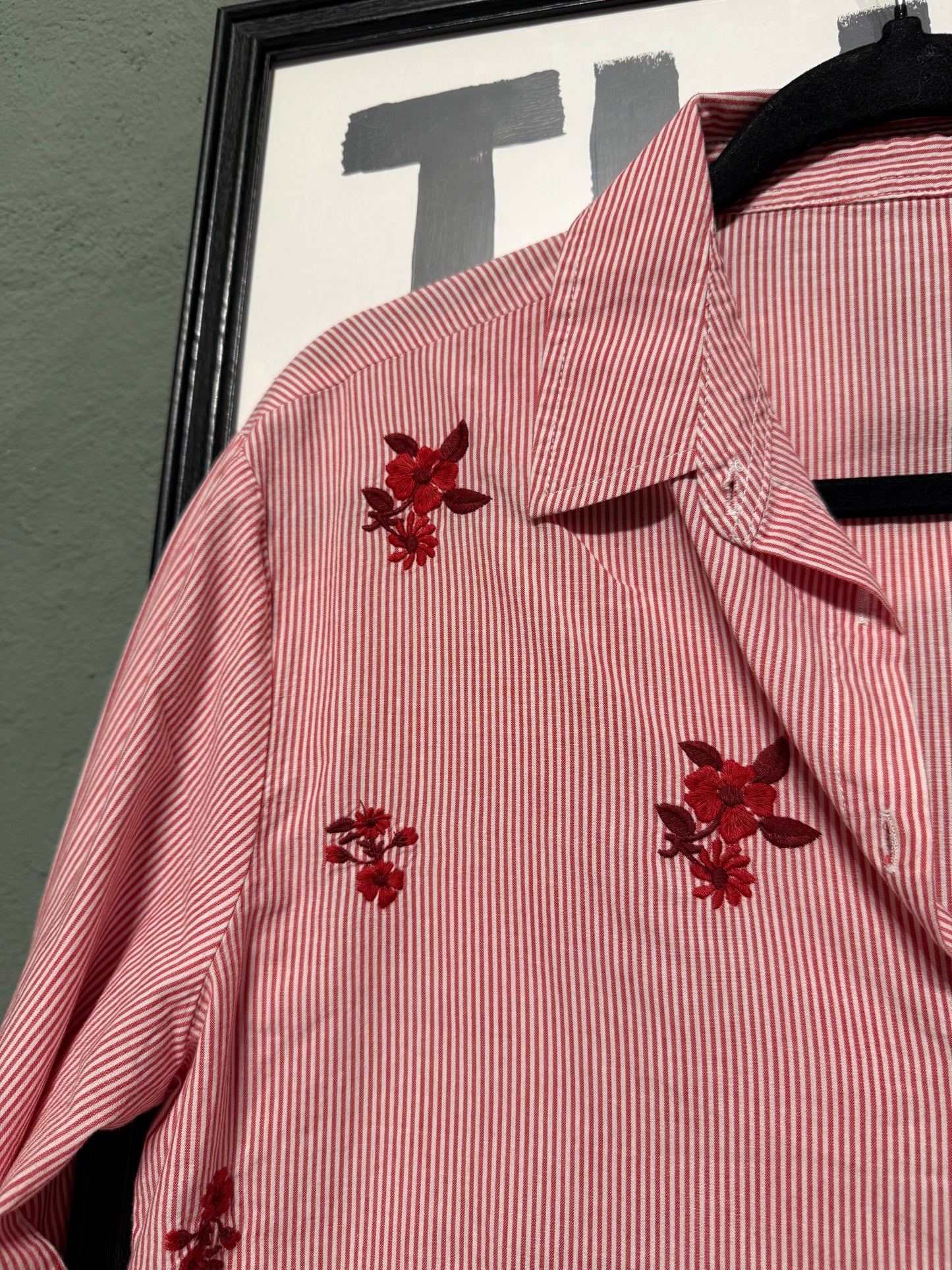 Camicia fiori ricamati