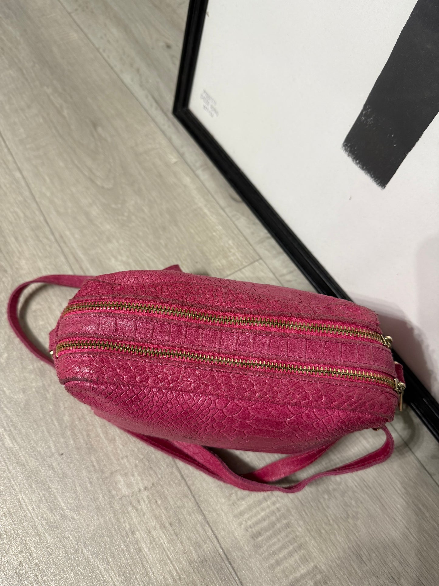 Pochette stampa cocco in pelle