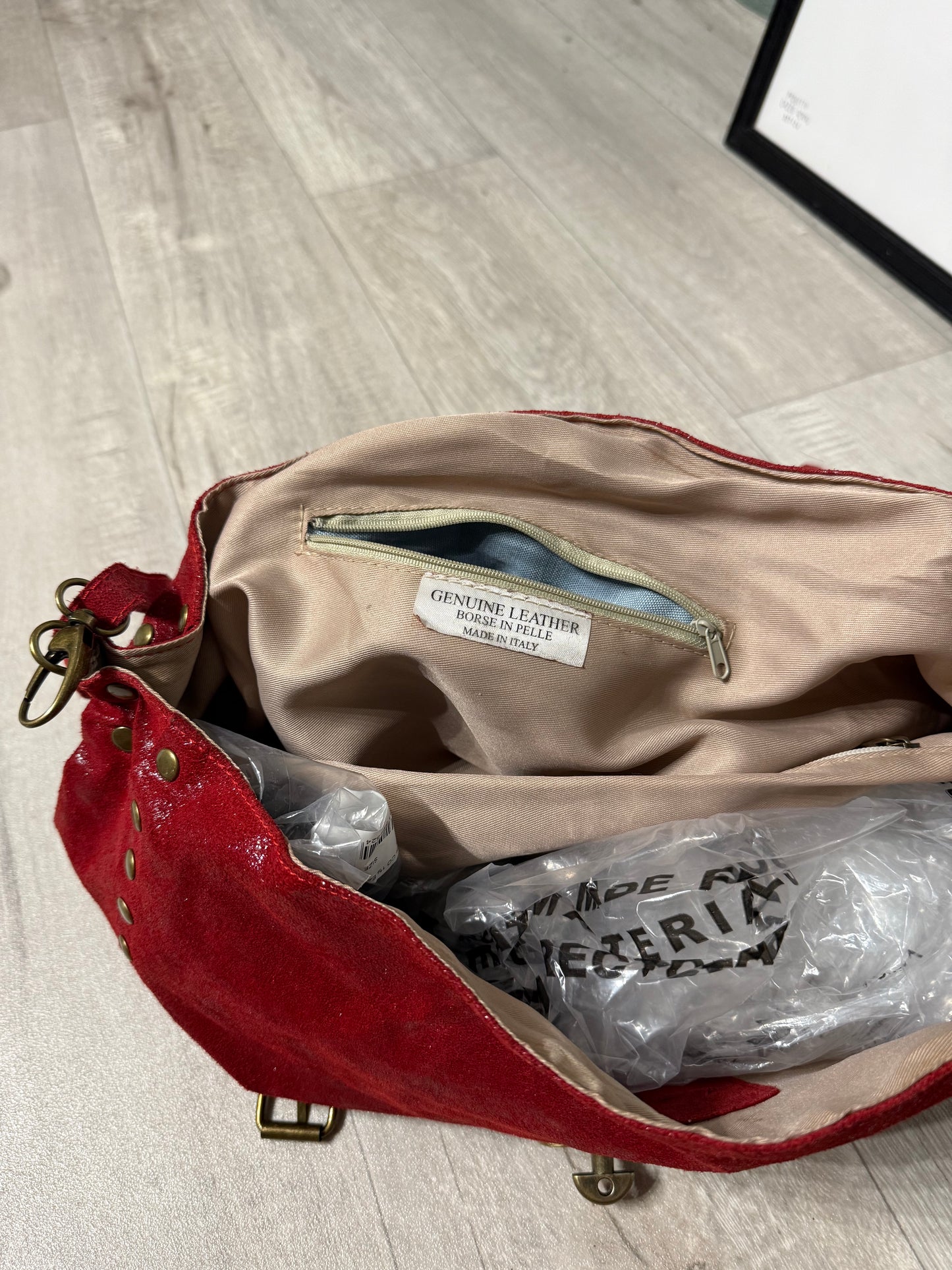 Postina in pelle ciliegia