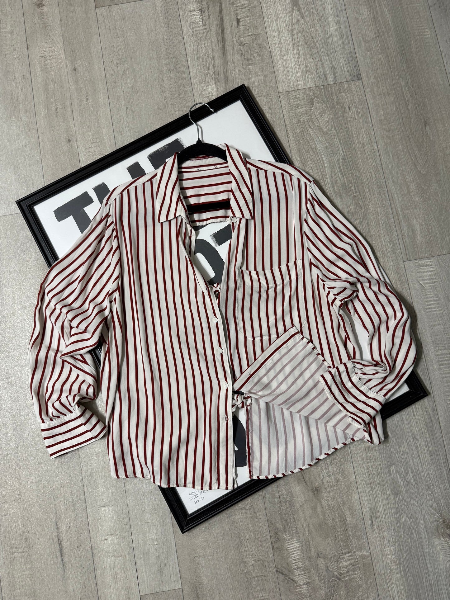 Camicia righe fiocco ‘NO COMMENT’