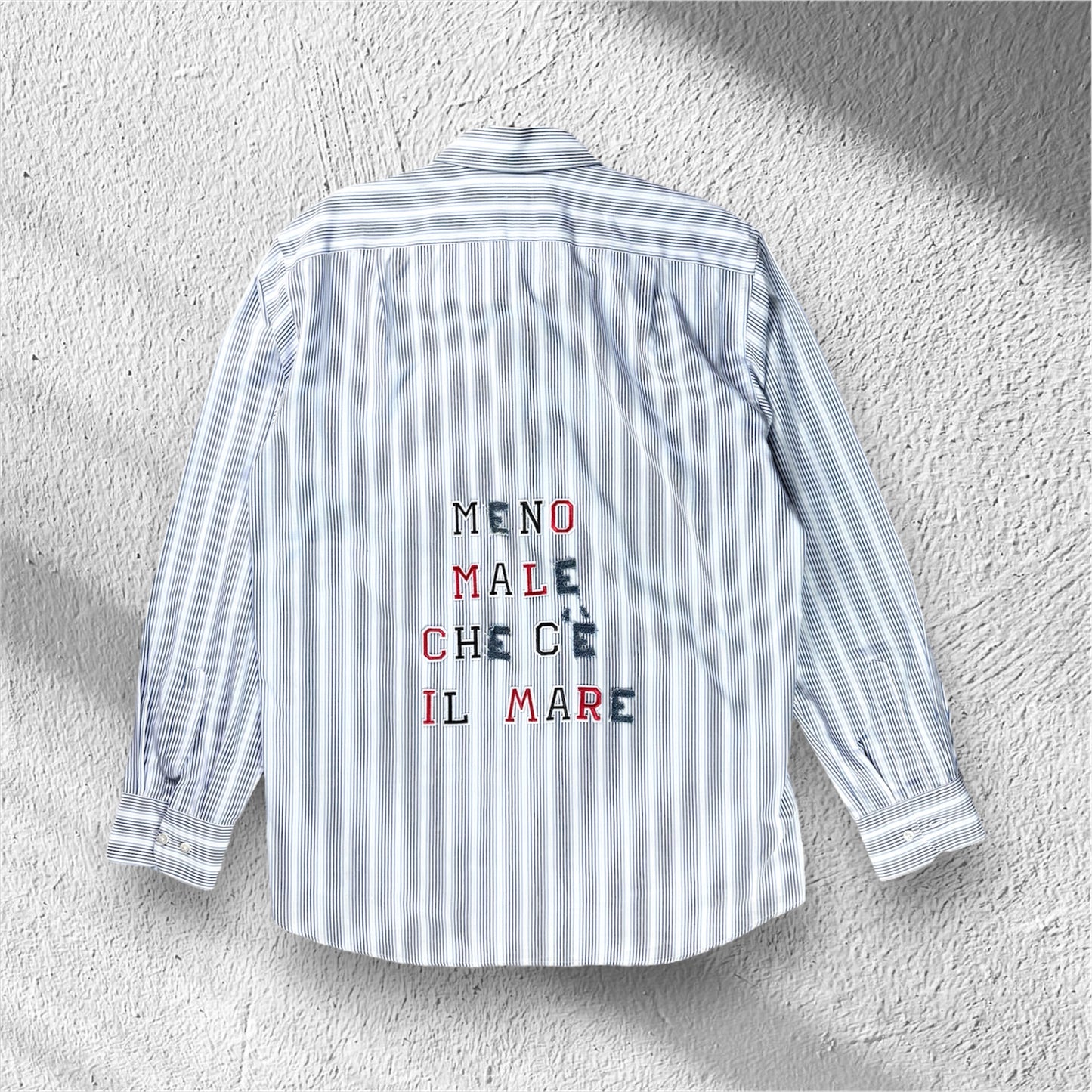 Camicia ‘Meno male che c’è il mare’ tg.L