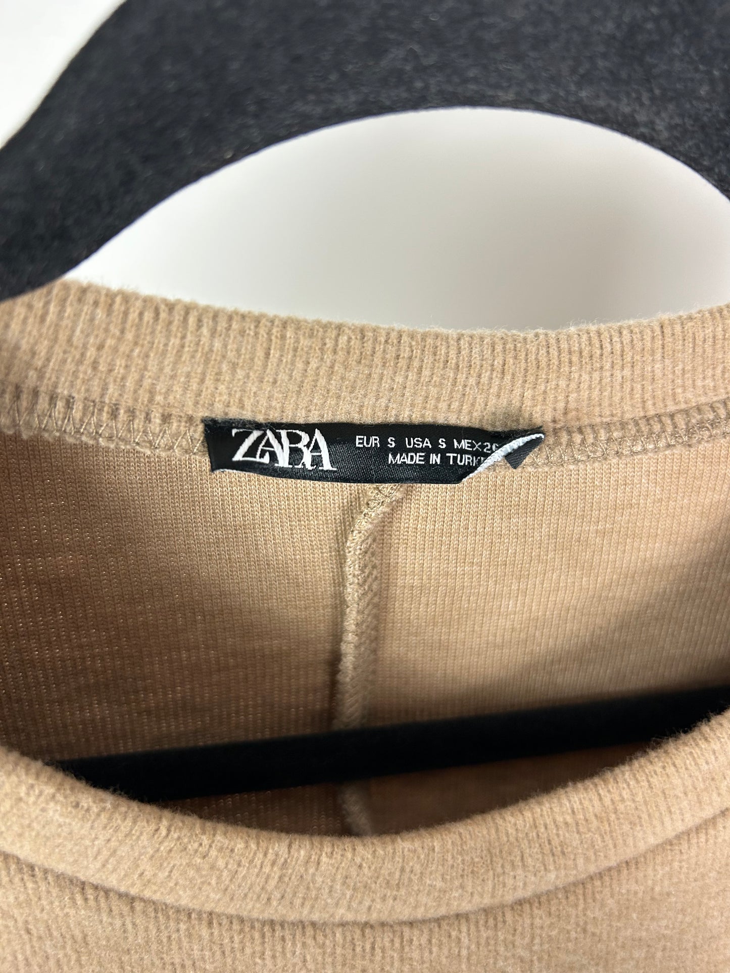 Maglioncino smanicato Zara tg.S