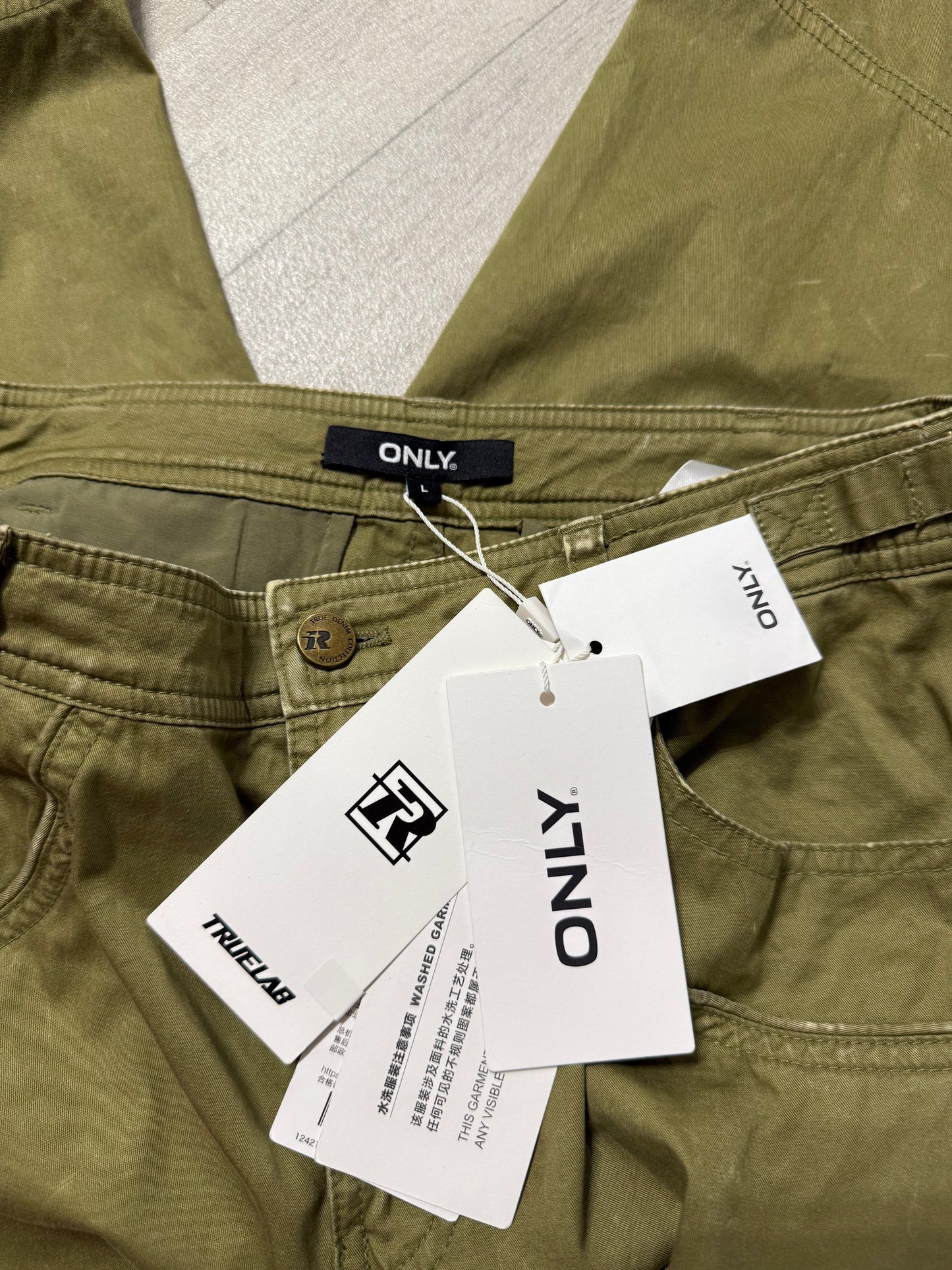 Pantalone baggy cargo ONLY