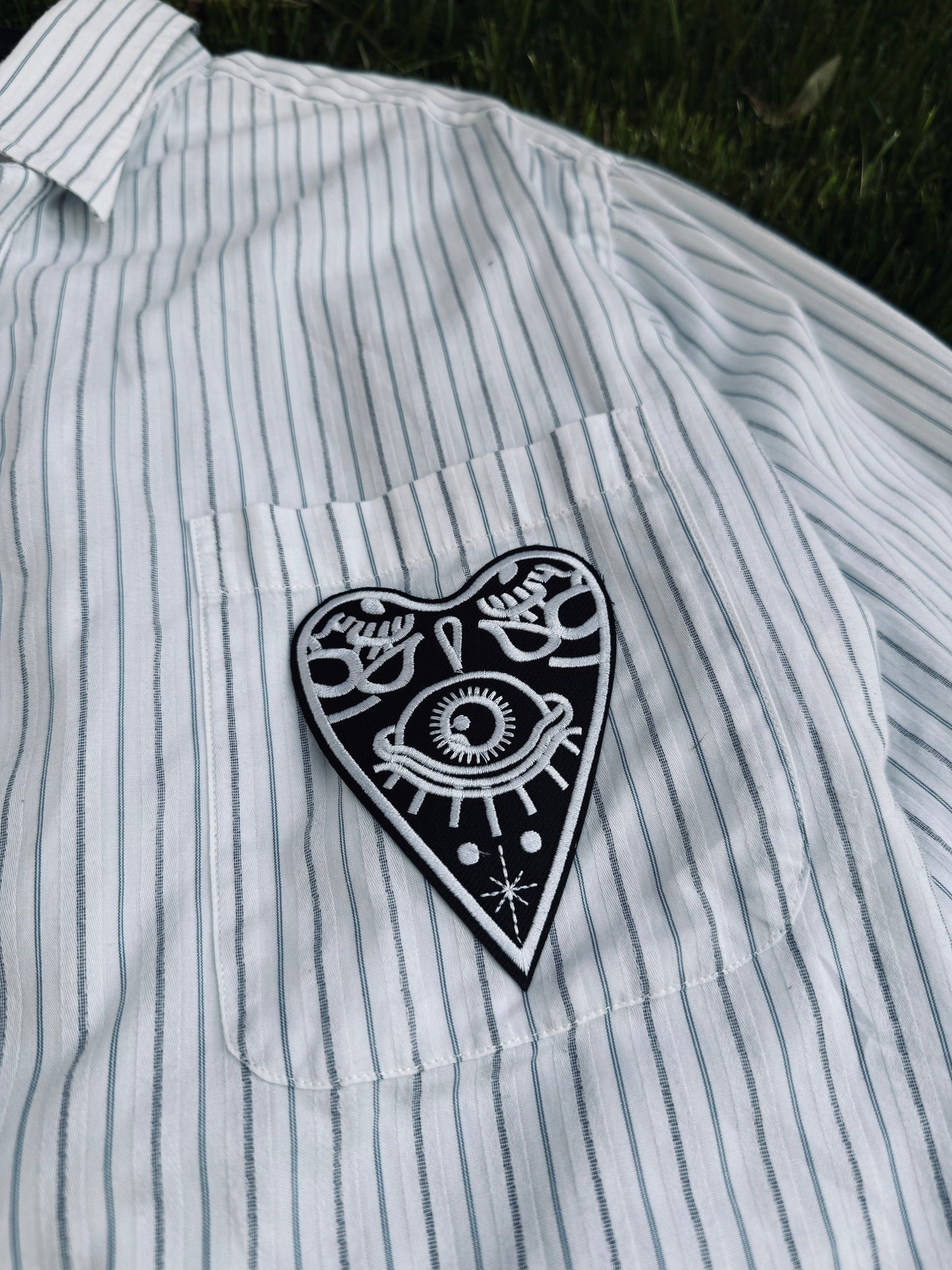 Camicia cropped handmade righe ‘Vi vedo peggiorati’ tg.L
