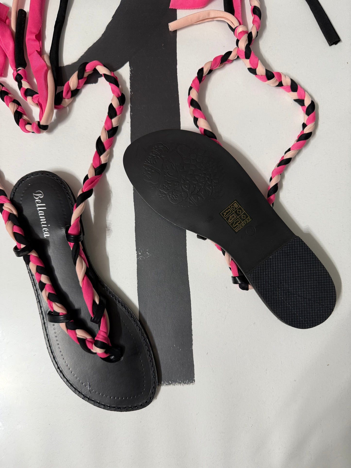 Sandalo flat intrecciato n.40