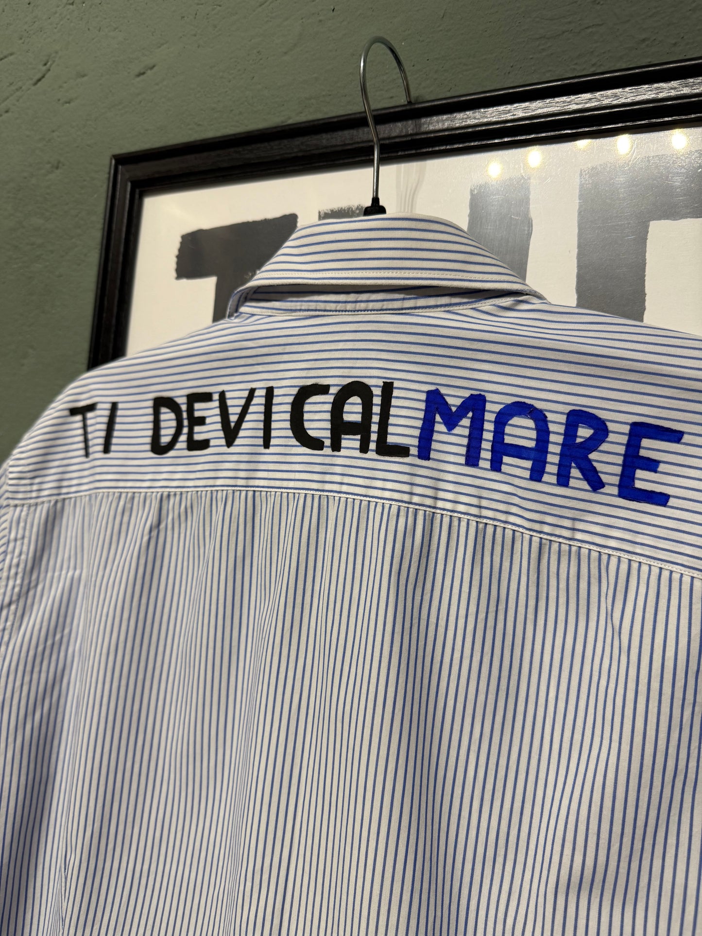 Camicia righe ‘Ti devi calmare’ tg.M