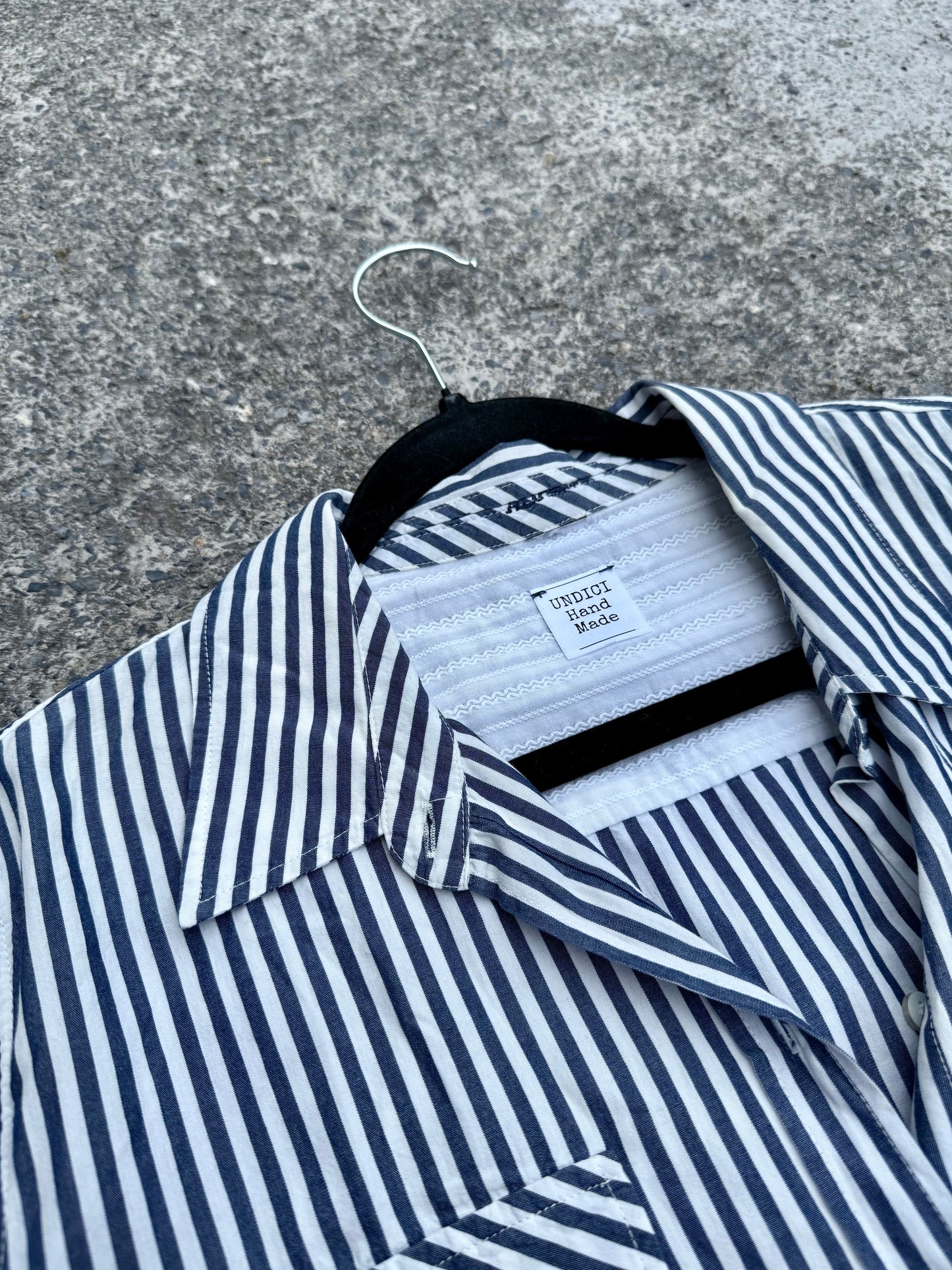 Camicia righe “OUT OF OFFICE” tg.M