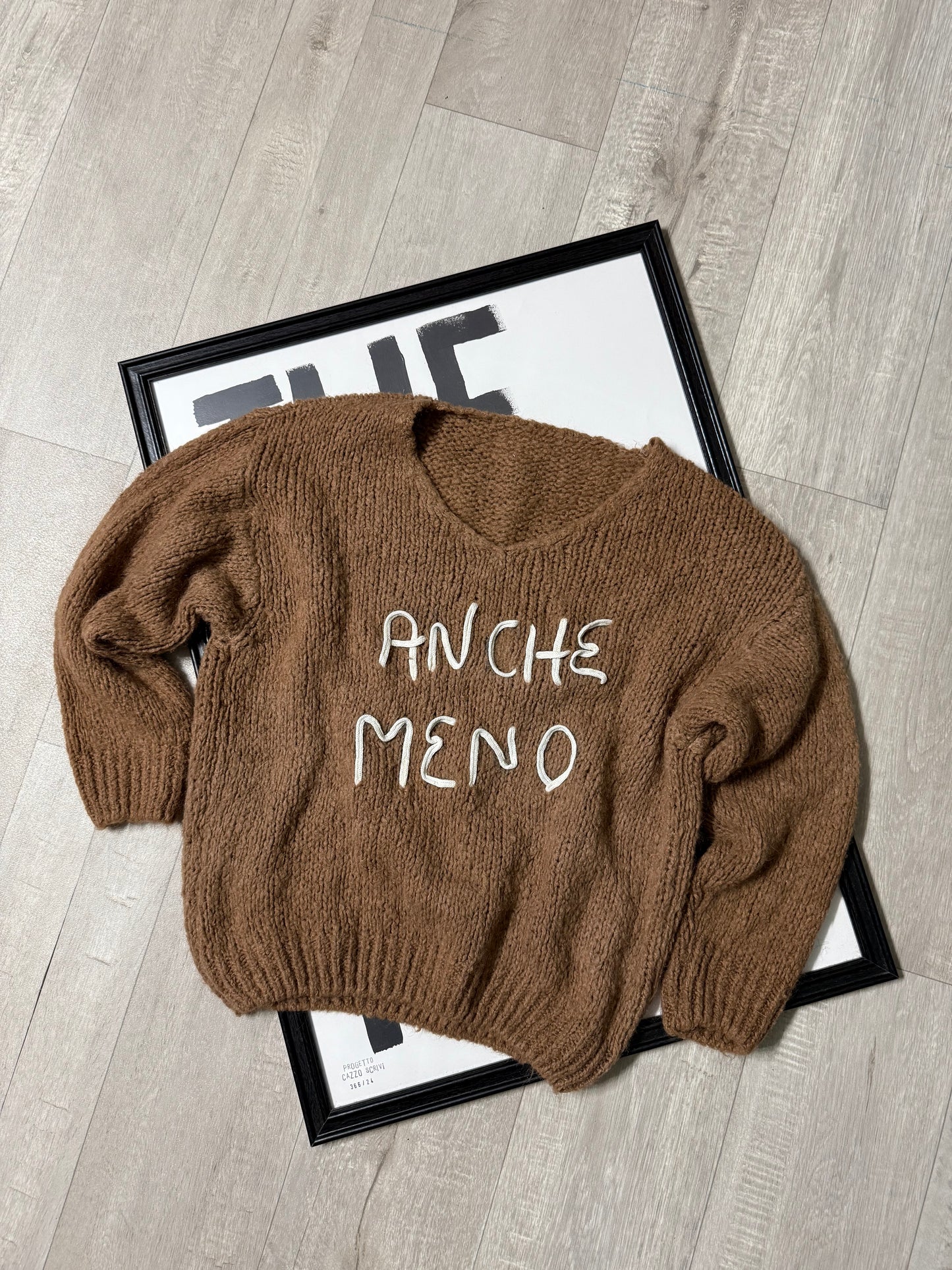 Maglioncino ‘Anche Meno’ handmade