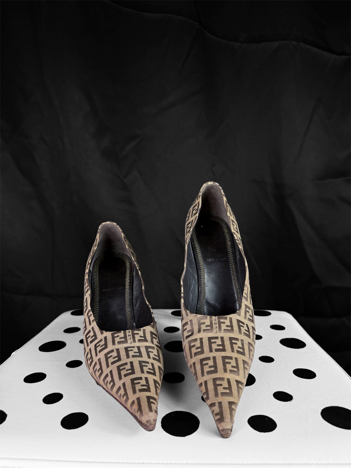 Décolleté monogram FENDI n.38 1/2