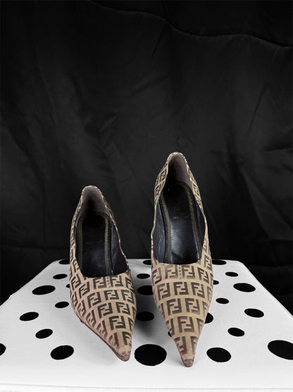 Décolleté monogram FENDI n.38 1/2