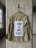 Camicia ‘This is not Gucci’ reworked