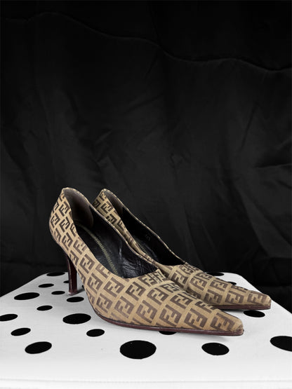 Décolleté monogram FENDI n.38 1/2