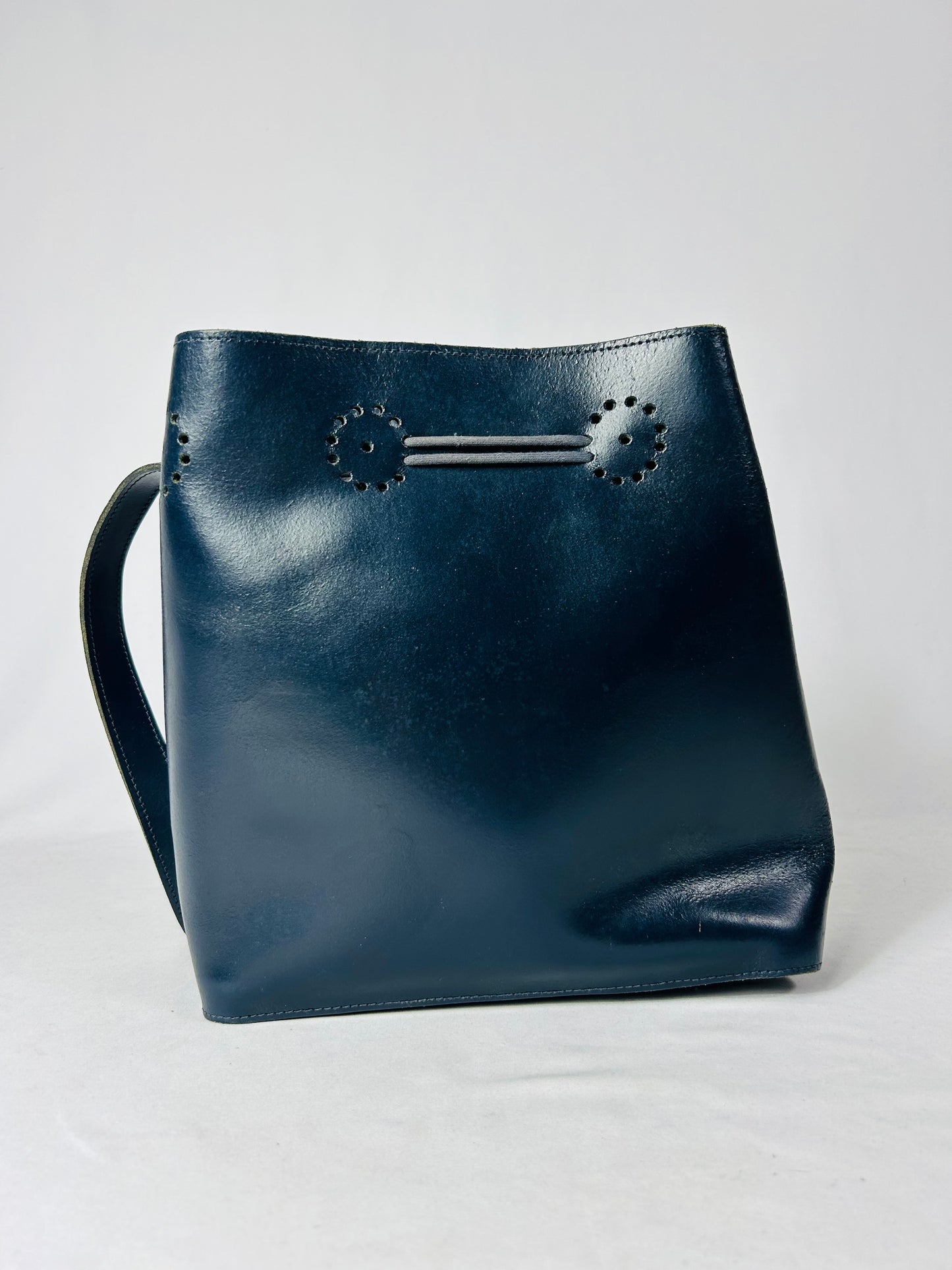 Secchiello in pelle blu navy vintage