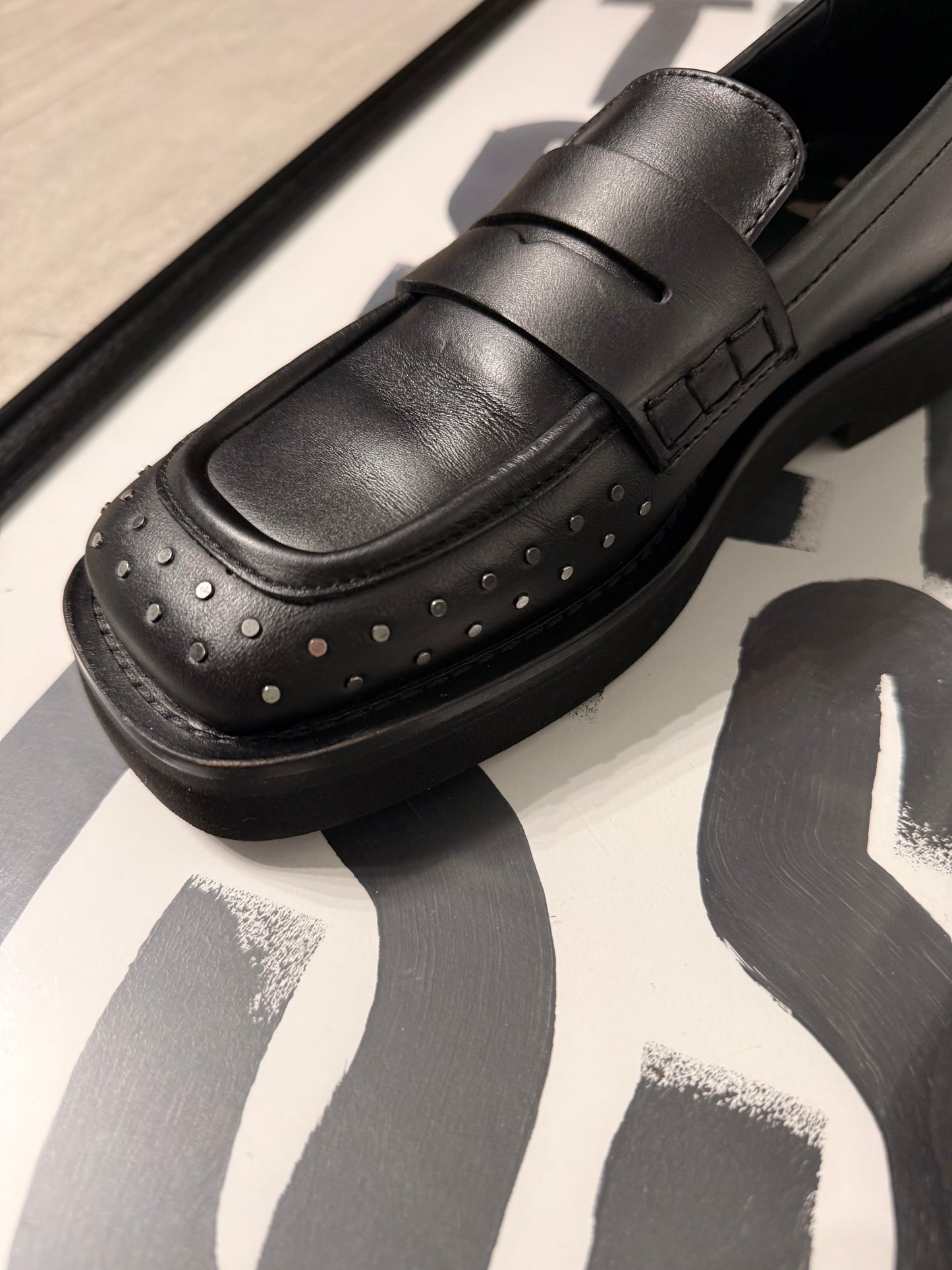 Mocassino punta quadrata borchie N°21 in pelle