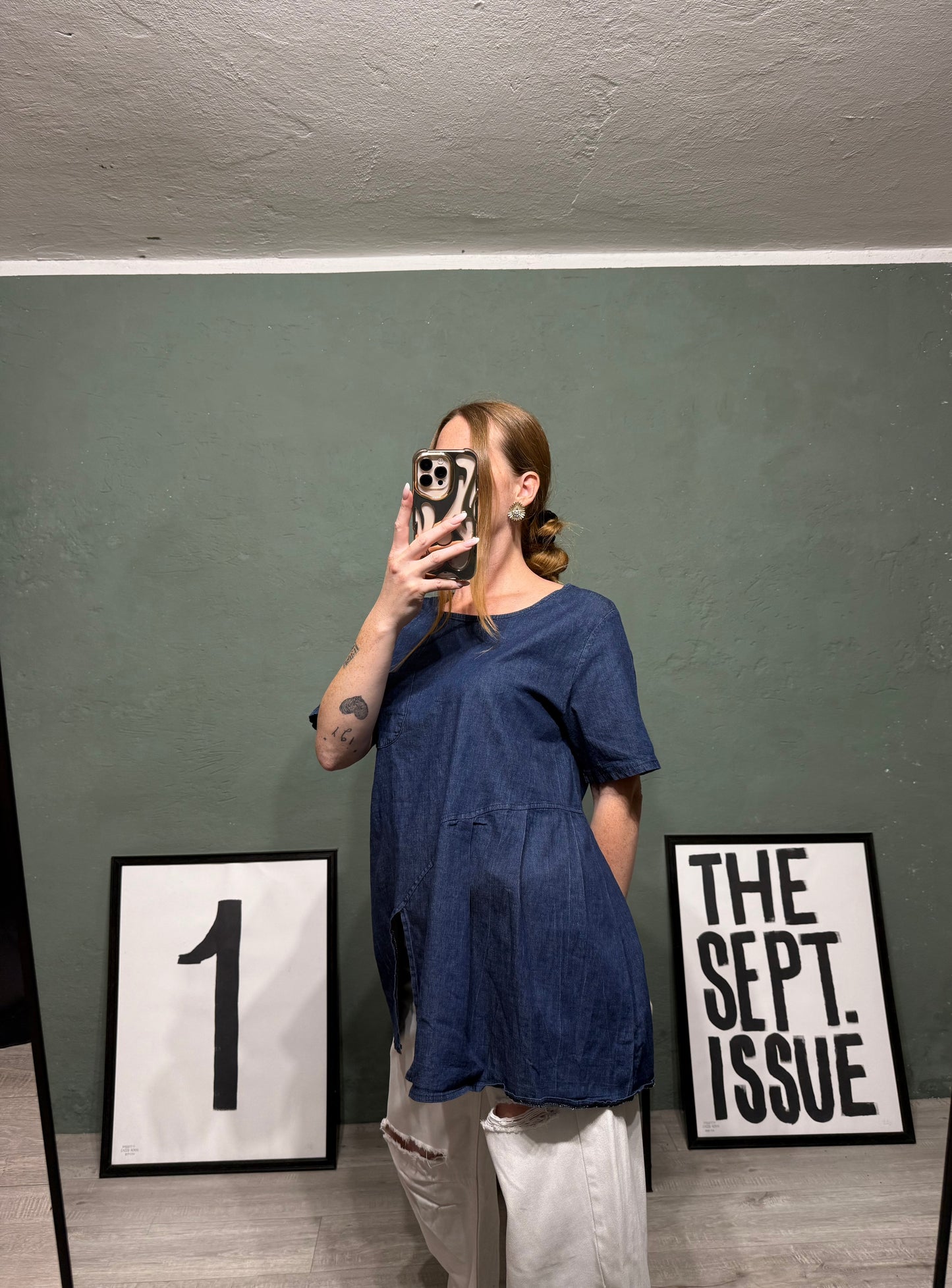 Blusa asimmetrica effetto denim