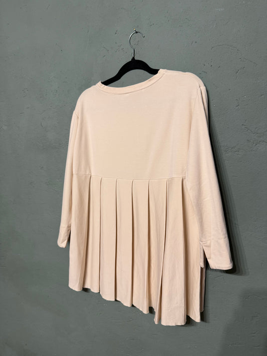 Maglia asimmetrica plisse Background