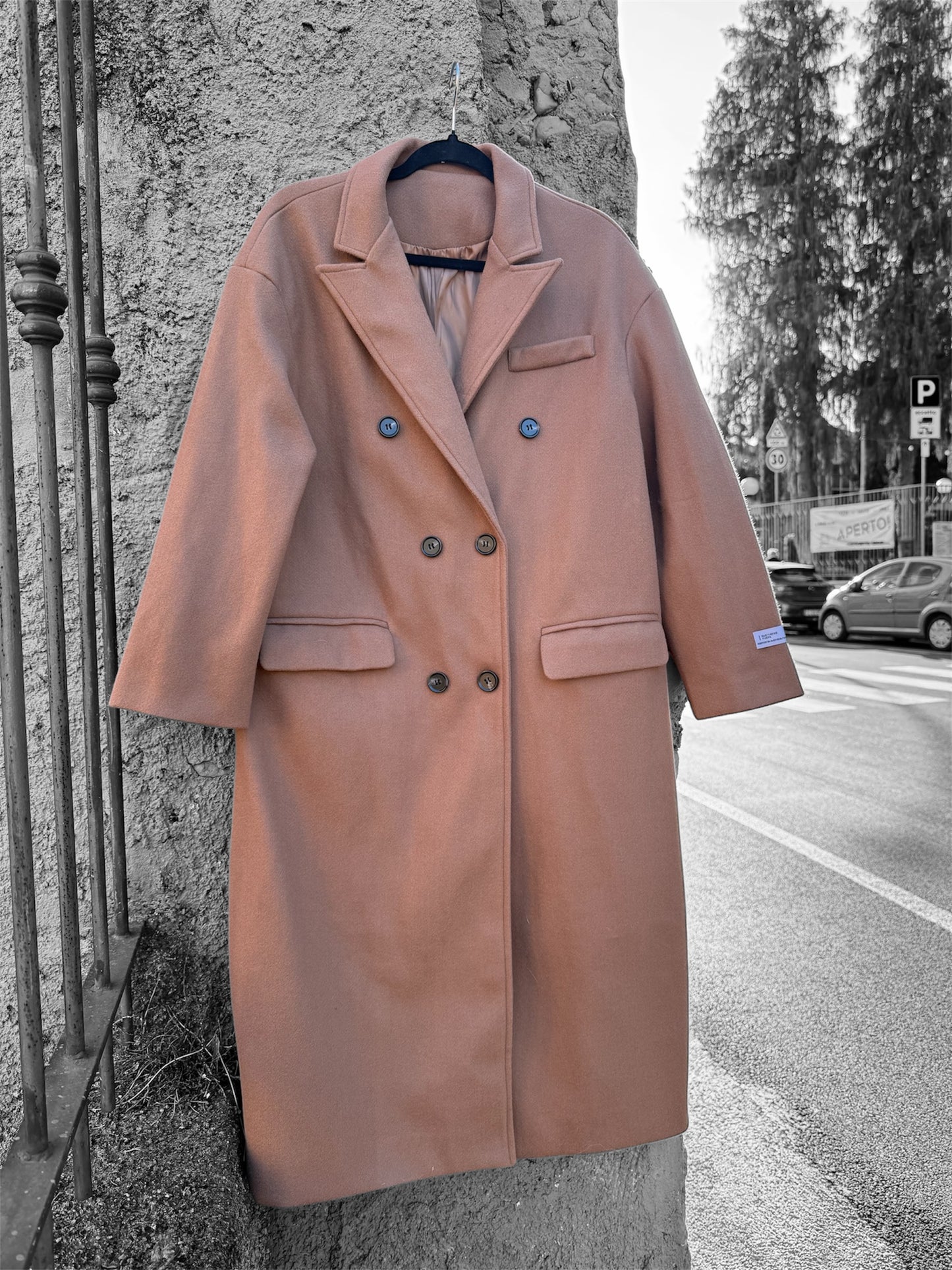 Cappotto doppiopetto ‘Go left’