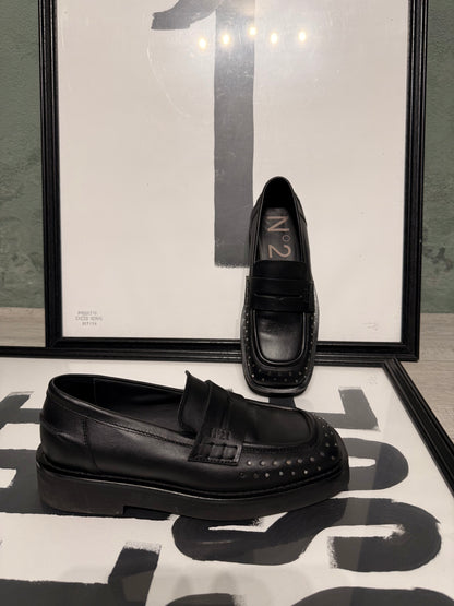 Mocassino punta quadrata borchie N°21 in pelle