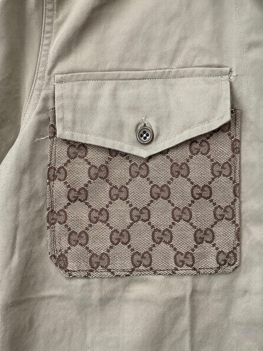 Camicia ‘This is not Gucci’ reworked
