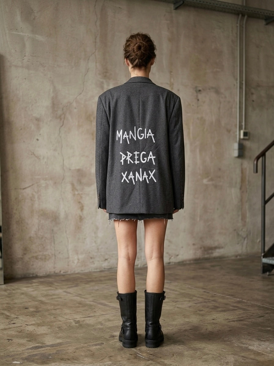 Blazer vintage ‘Mangia prega Xanax’ reworked