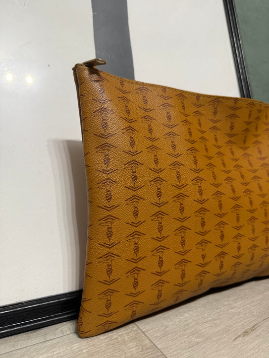 Pochette monogram Trussardi
