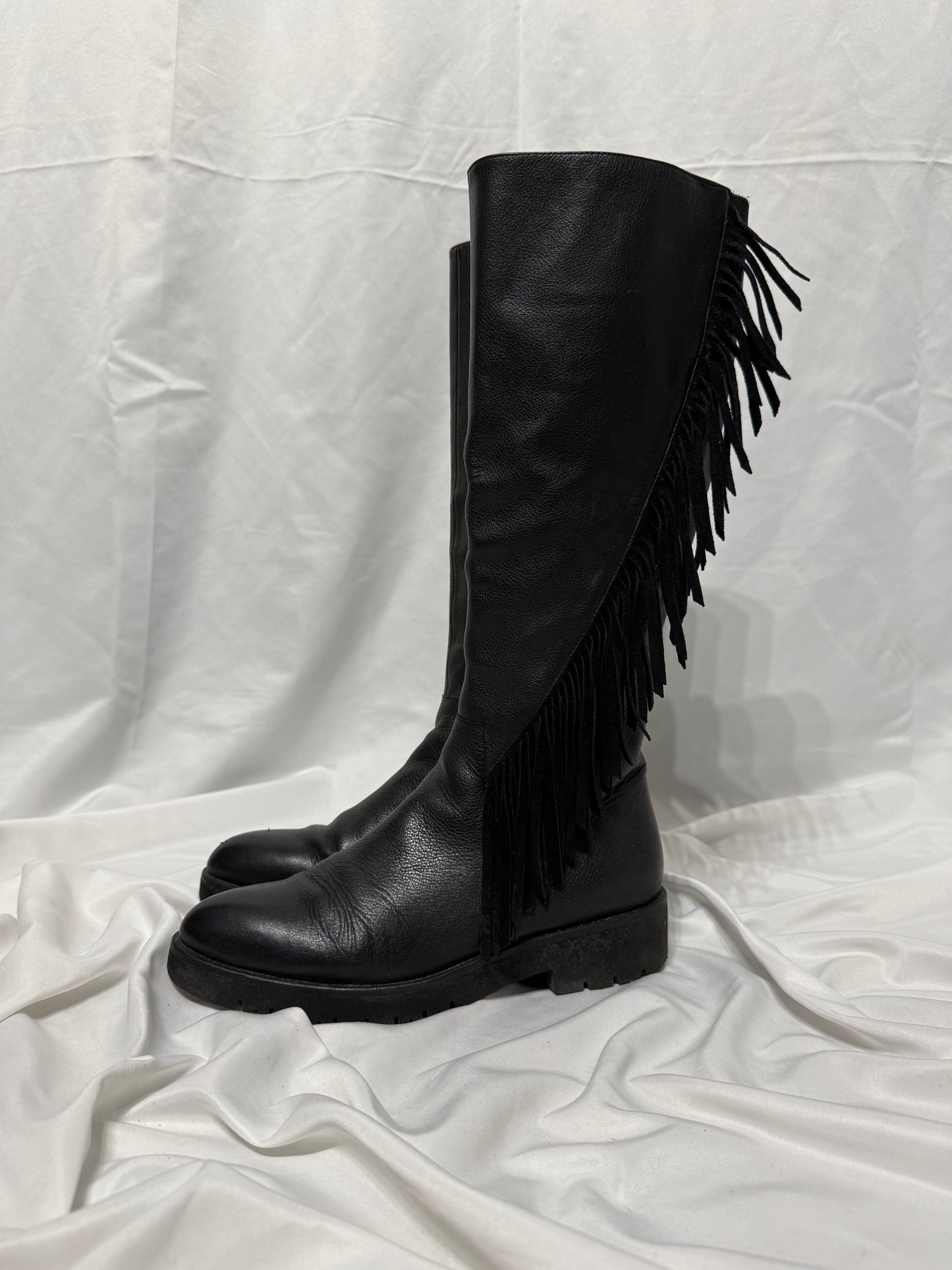 Stivale in pelle punta frange