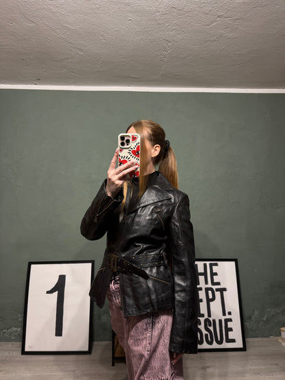 Giacca in pelle borchie