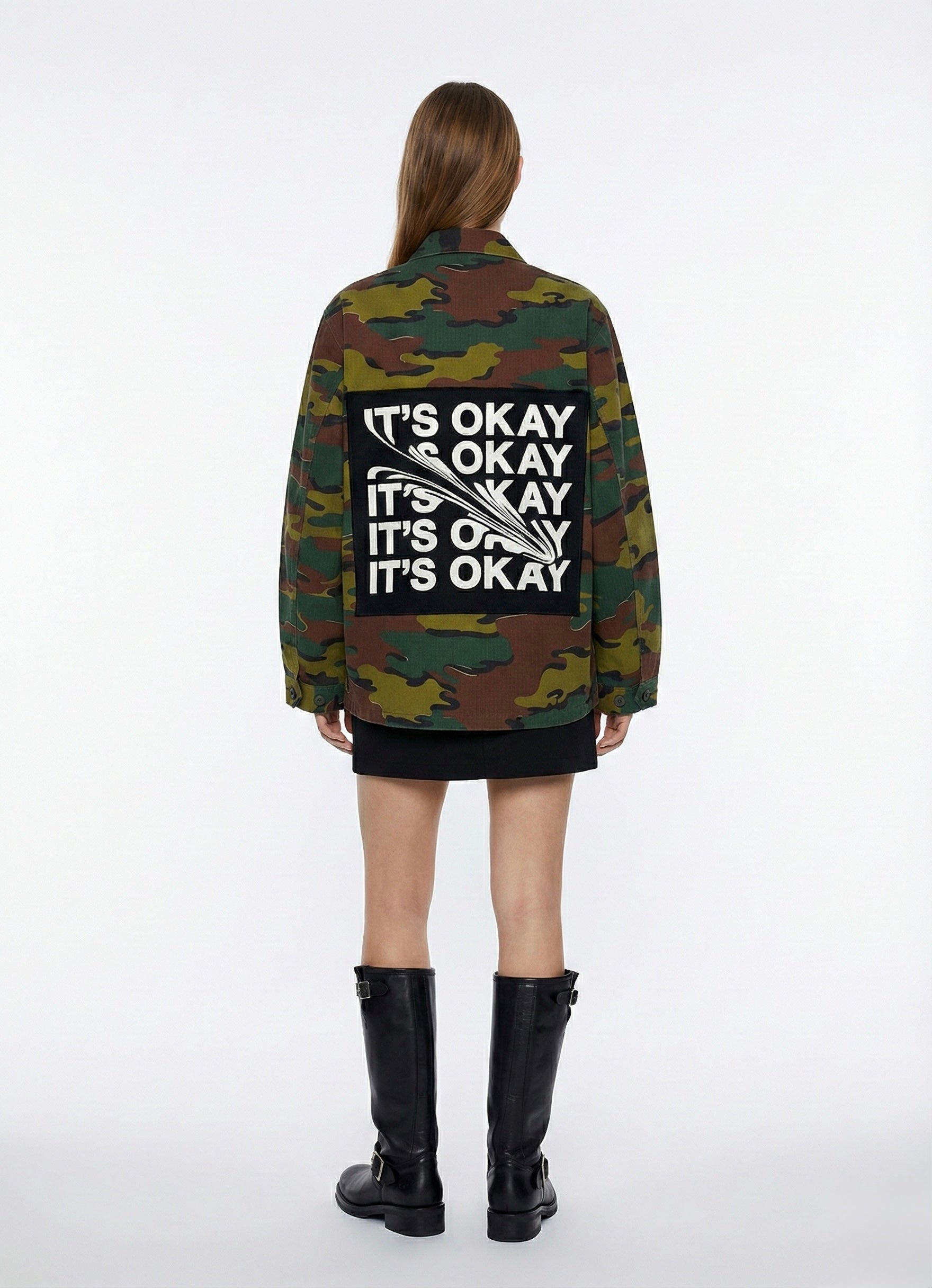 Giacca militare ‘It’s okay’ upcycling