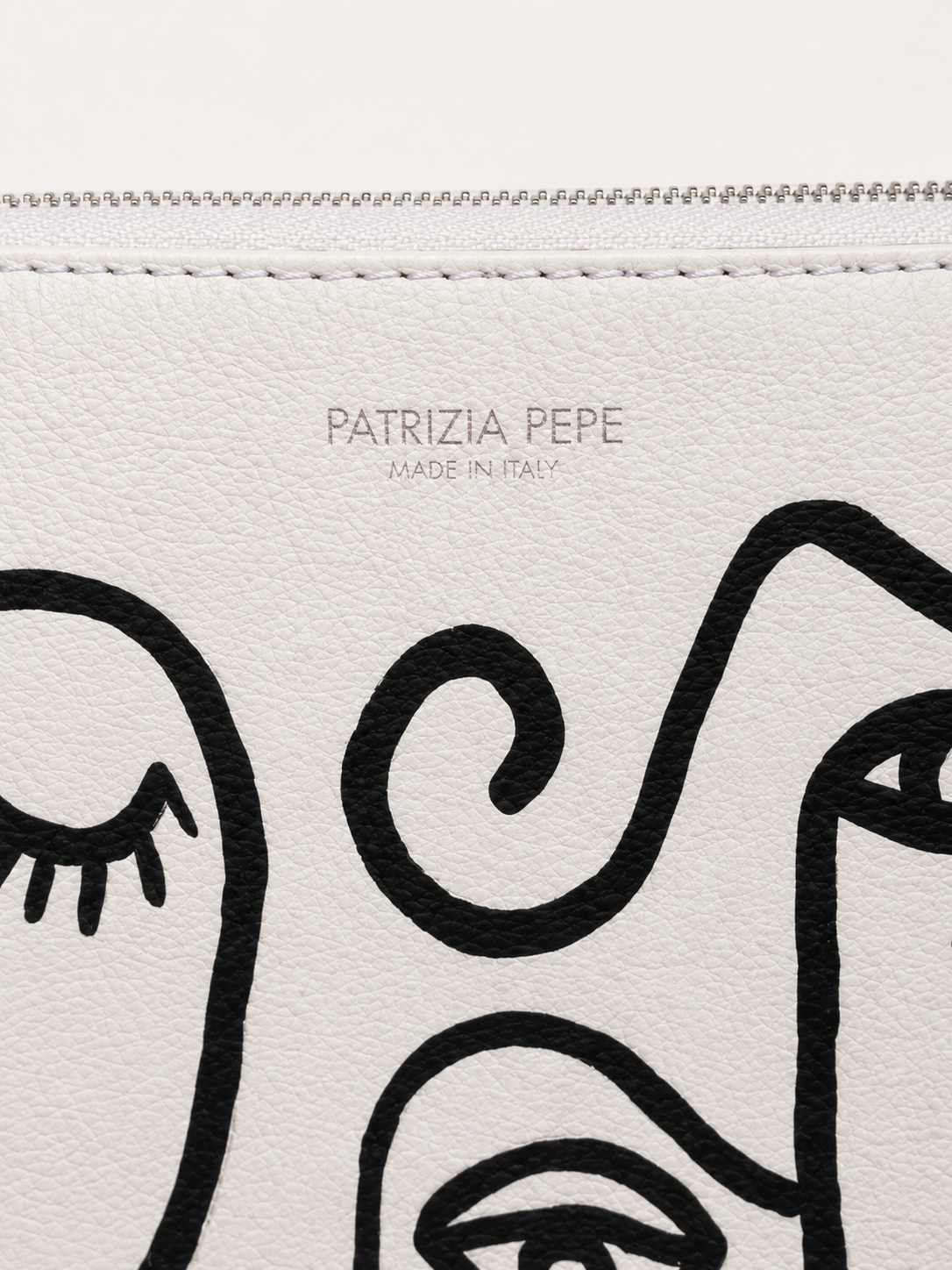 Pochette ‘Abstract Faces’ Patrizia Pepe