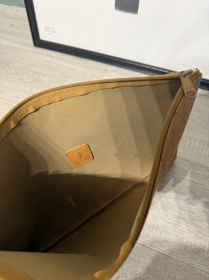 Pochette monogram Trussardi