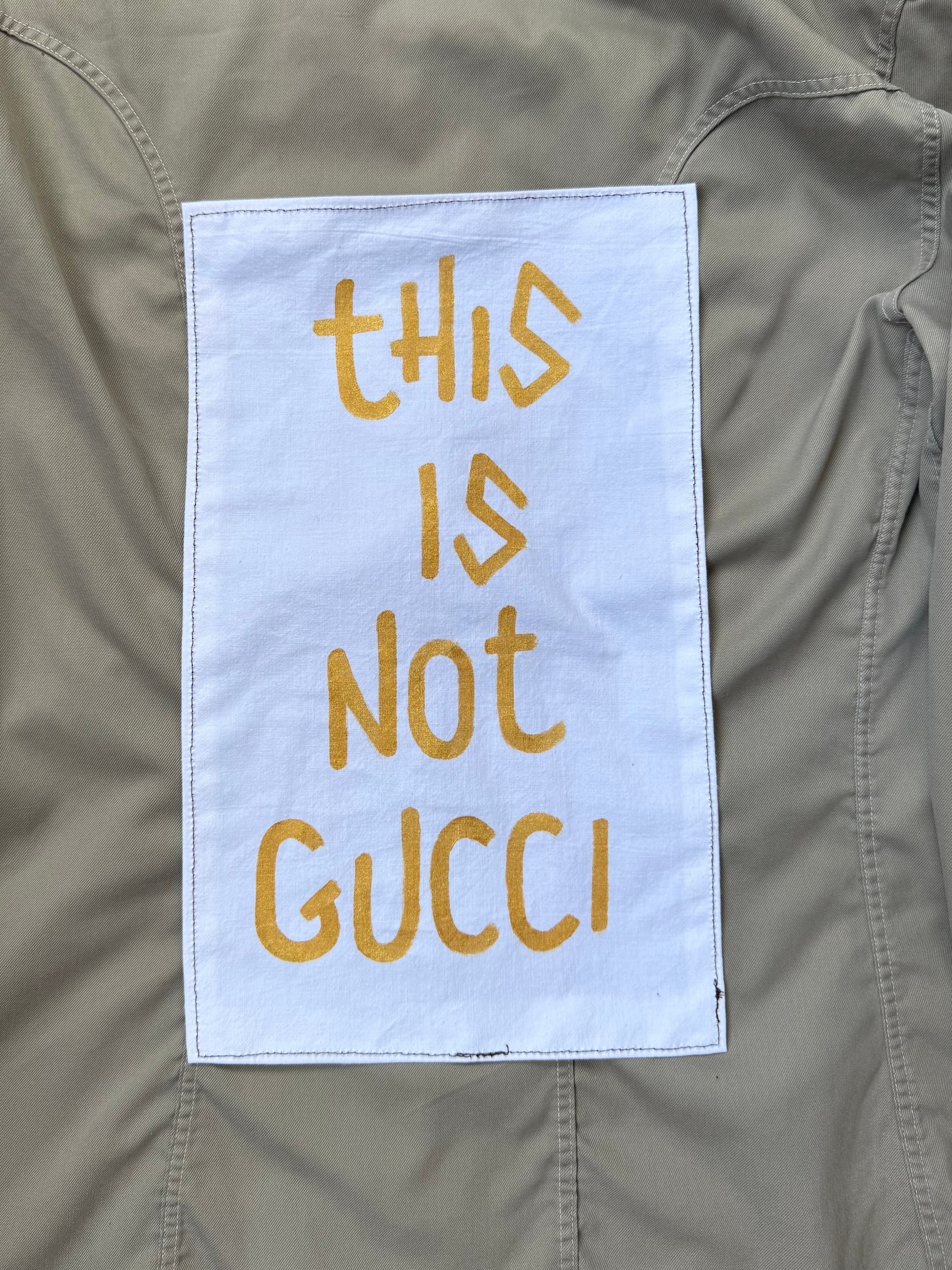 Camicia ‘this is not Gucci’ reworked