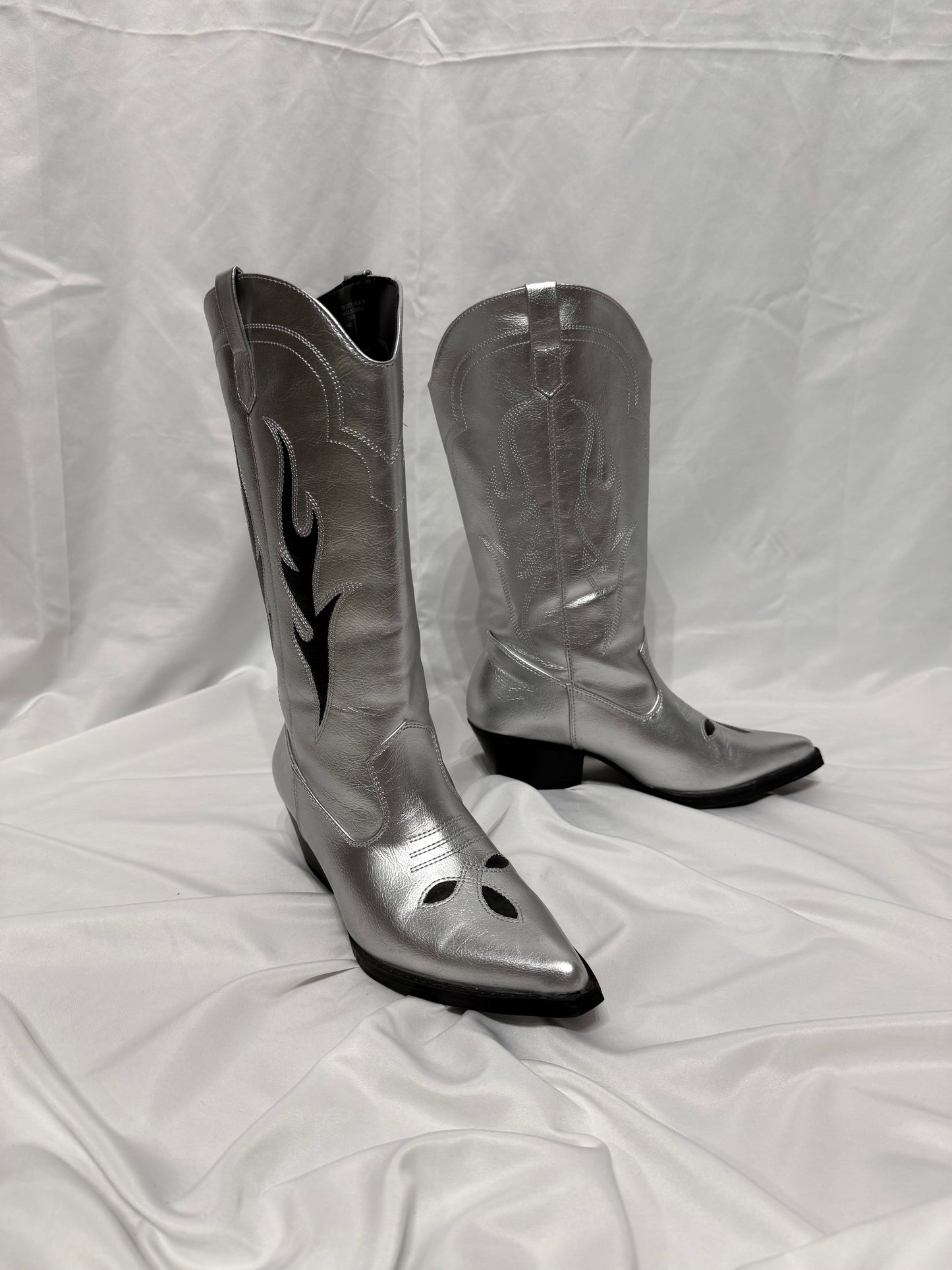 Texano argento ‘ Black flames ’ handmade