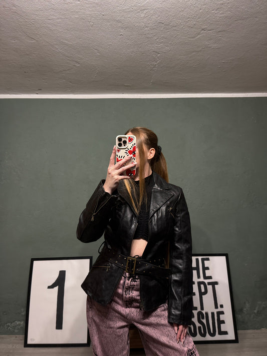 Giacca in pelle borchie