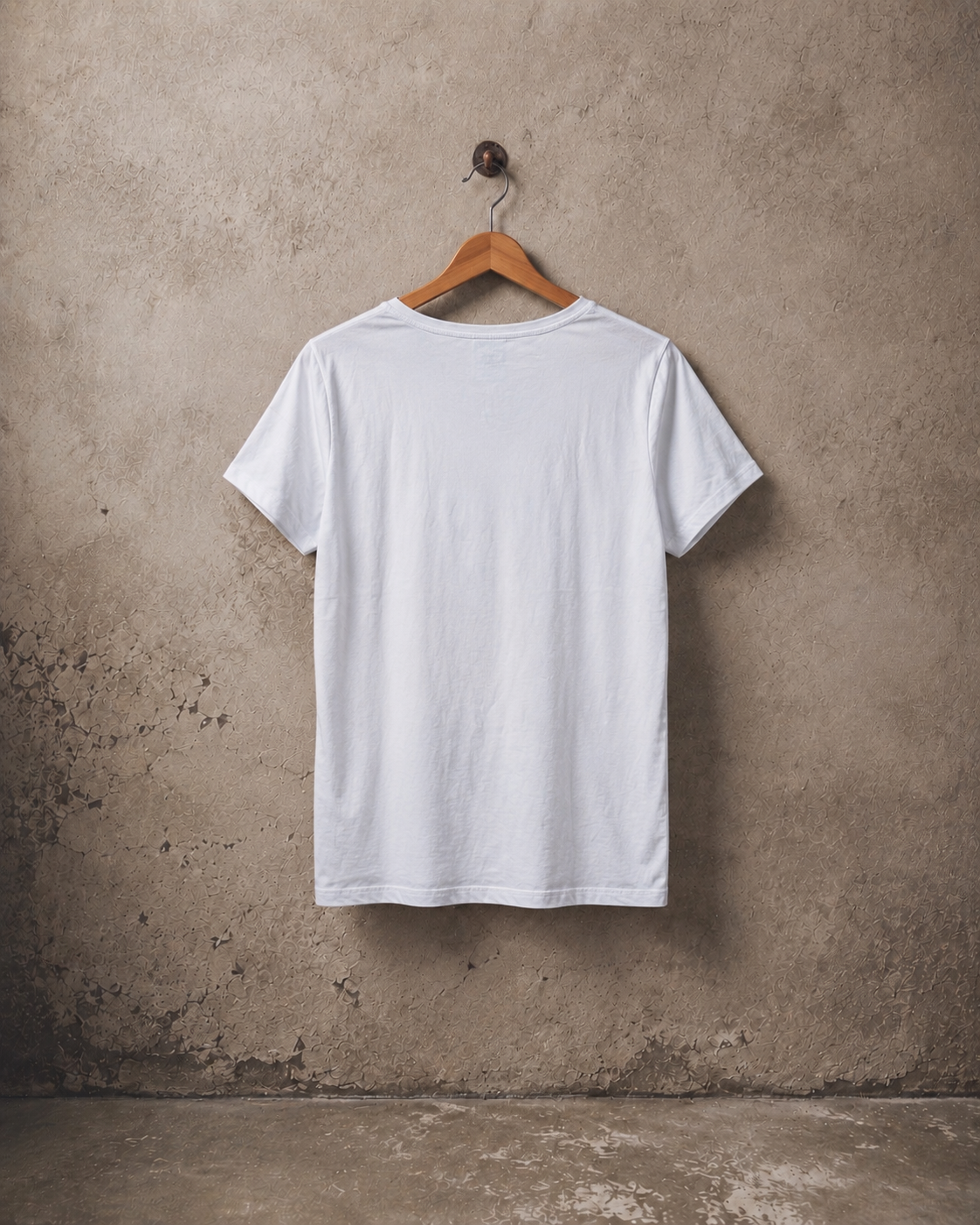 T-shirt scritta ‘not for lavorare’ handprinted