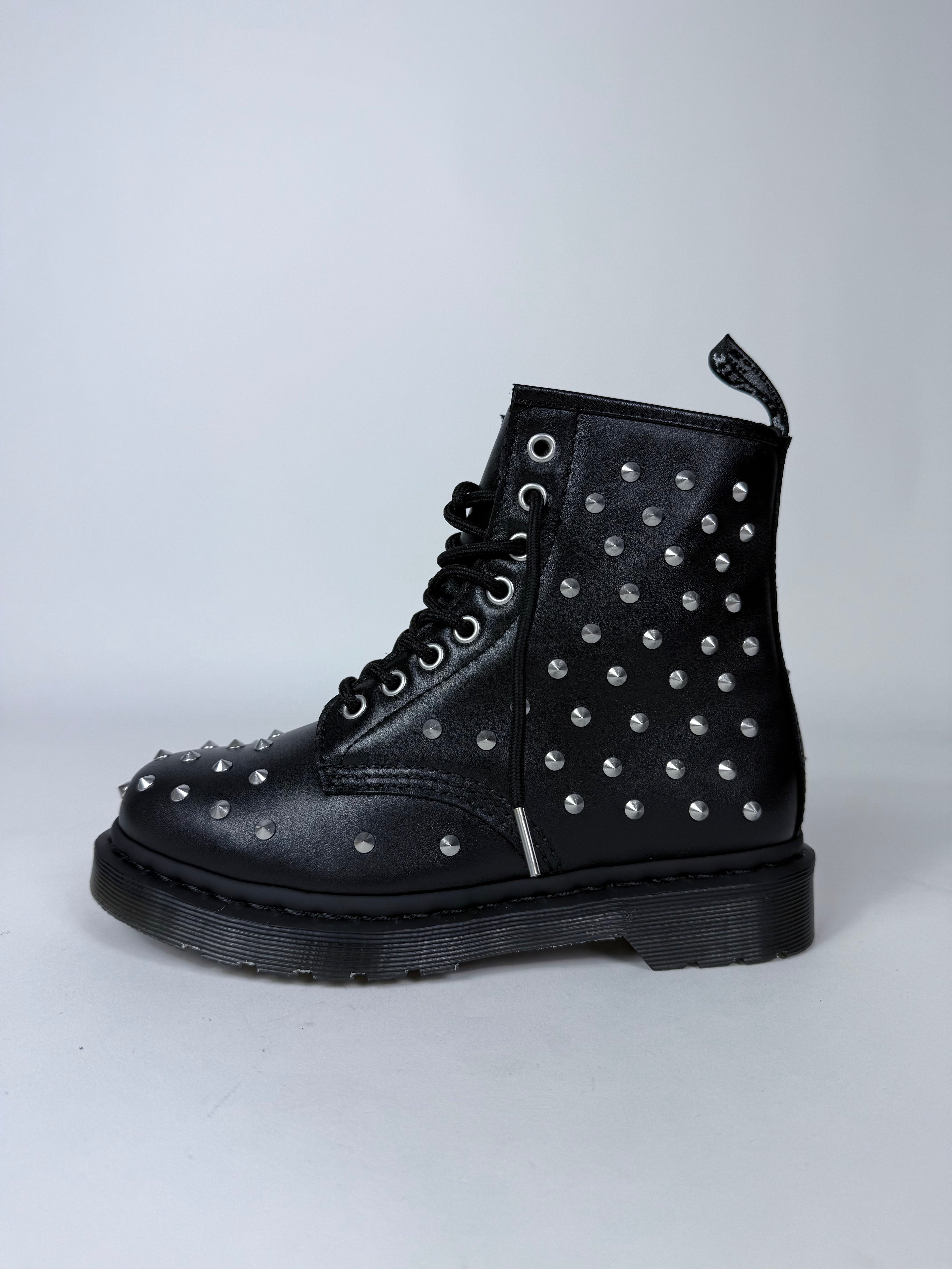 Anfibi Dr.Martens 1460 stud n.37