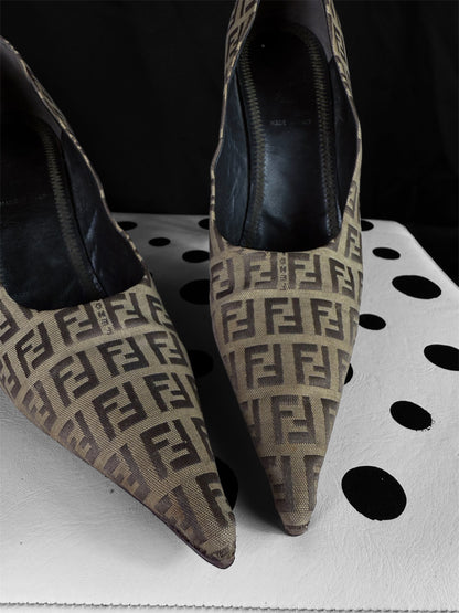Décolleté monogram FENDI n.38 1/2