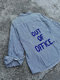Camicia righe “OUT OF OFFICE” tg.M
