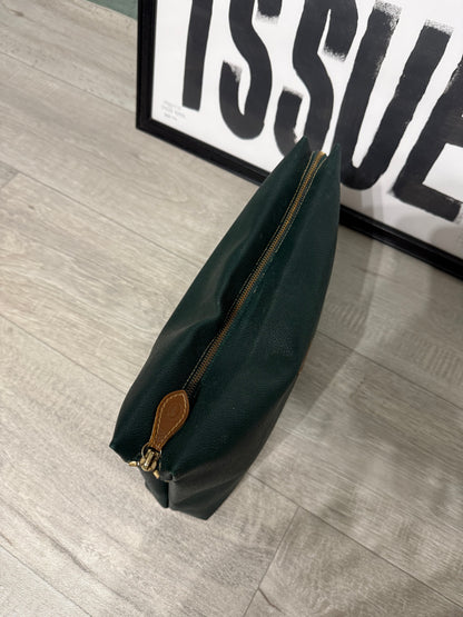 Pochette in pelle verde bottiglia Trussardi