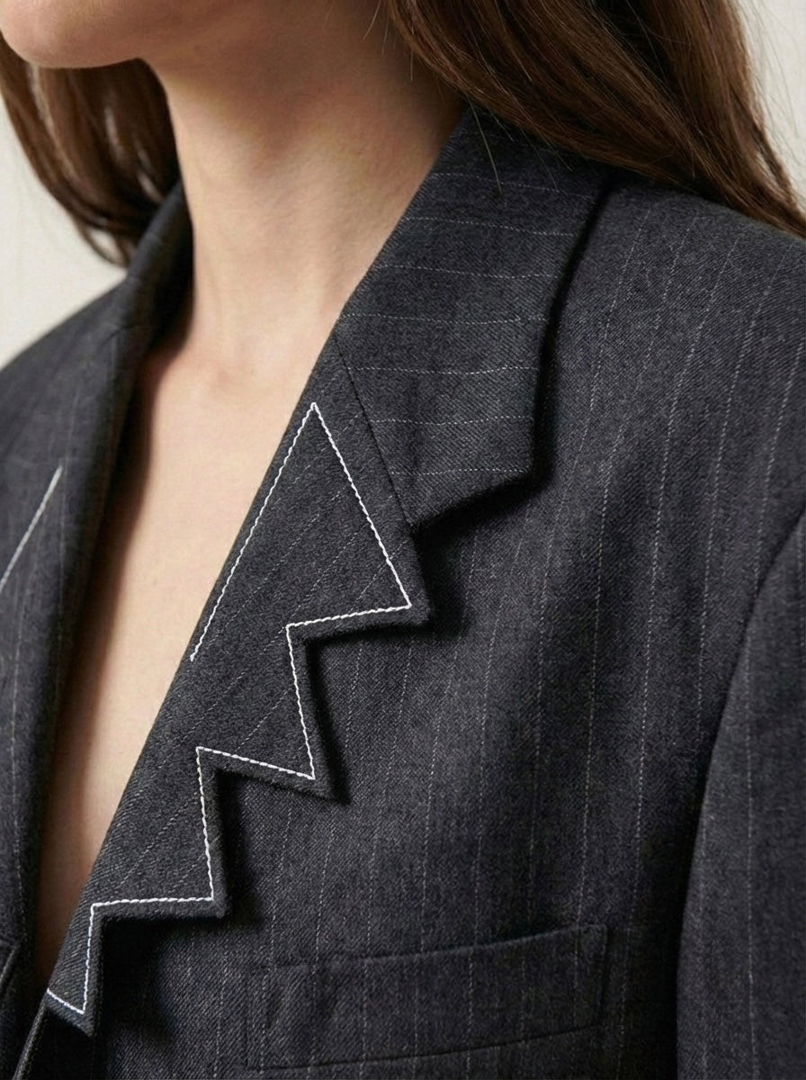 Blazer gessato ‘Che fastidio’ Giorgio Armani