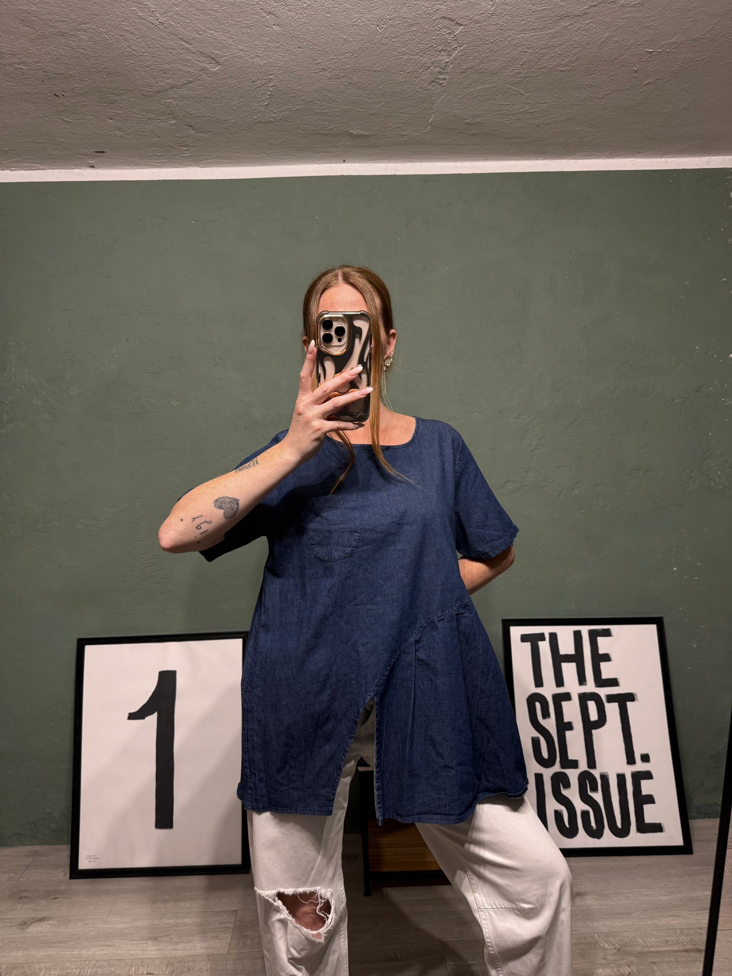 Blusa asimmetrica effetto denim