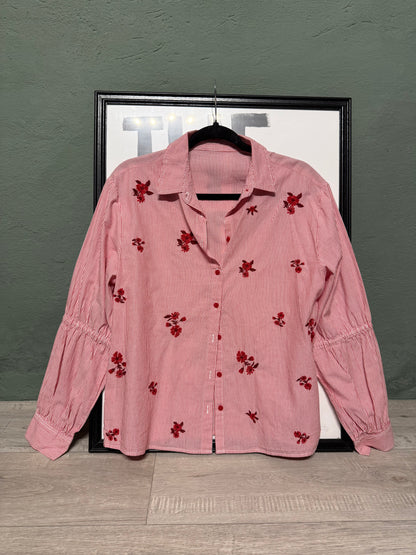 Camicia fiori ricamati