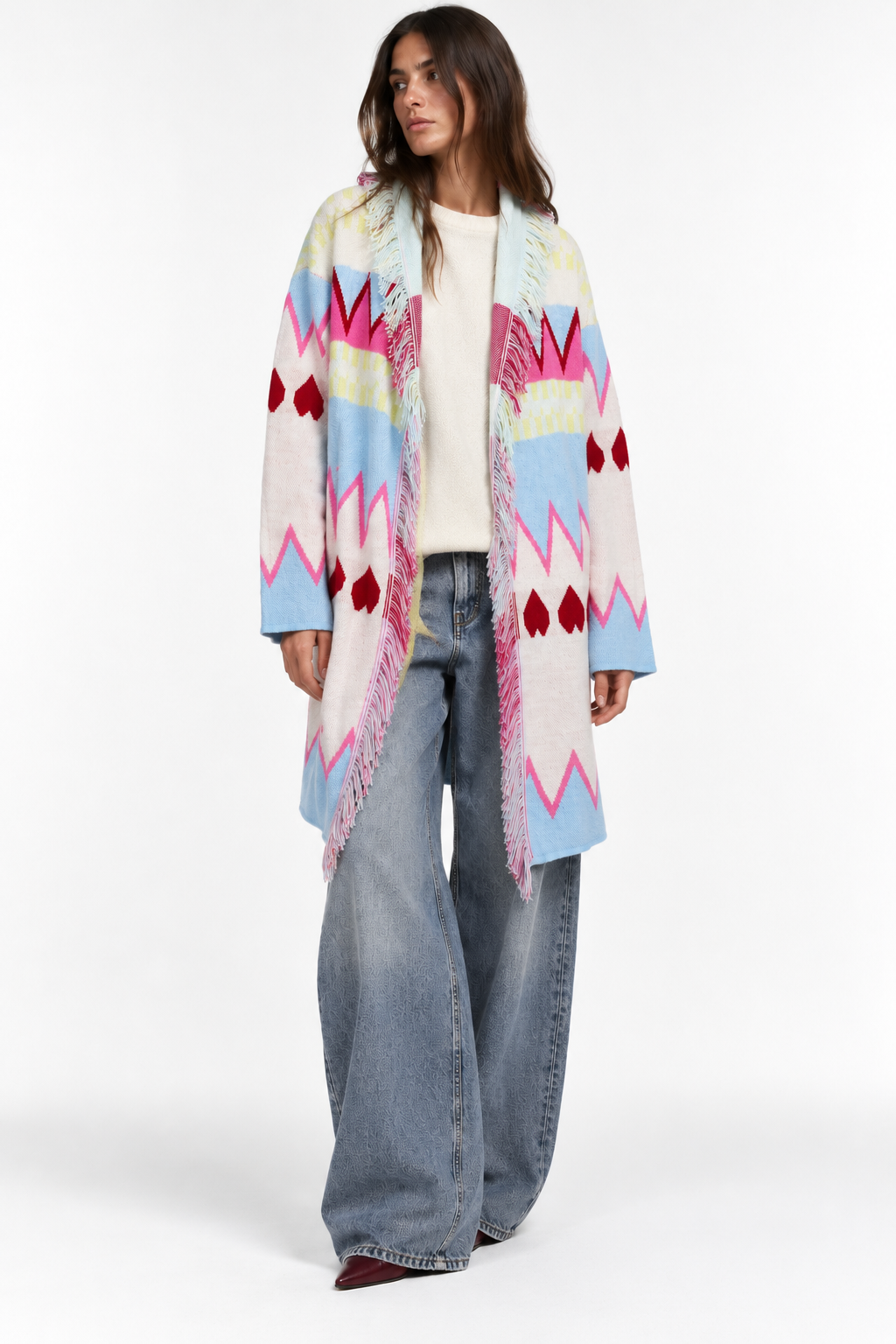 Cardigan fantasia geometrica con frange e cuori