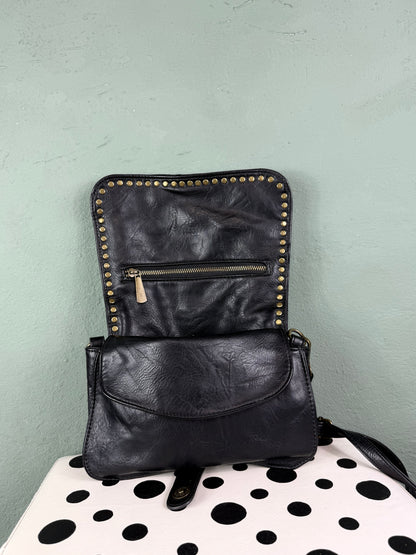 Pochette tracolla profilo borchie