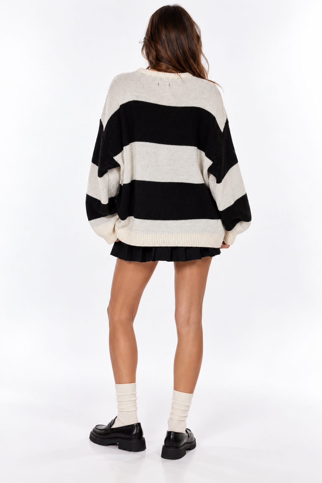 Maglione Oversize a Righe Nero e Panna con Cuore | The Lulù