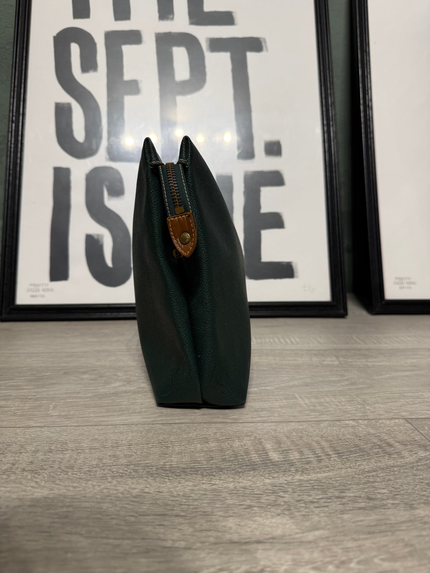 Pochette in pelle verde bottiglia Trussardi