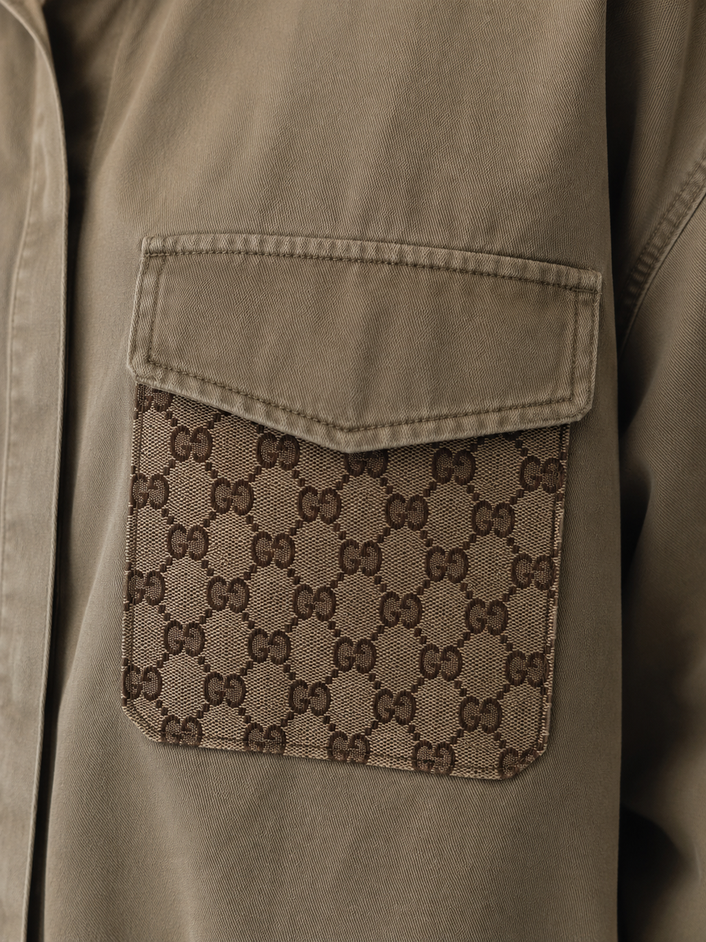 Camicia ‘I’m too Gucci’ reworked